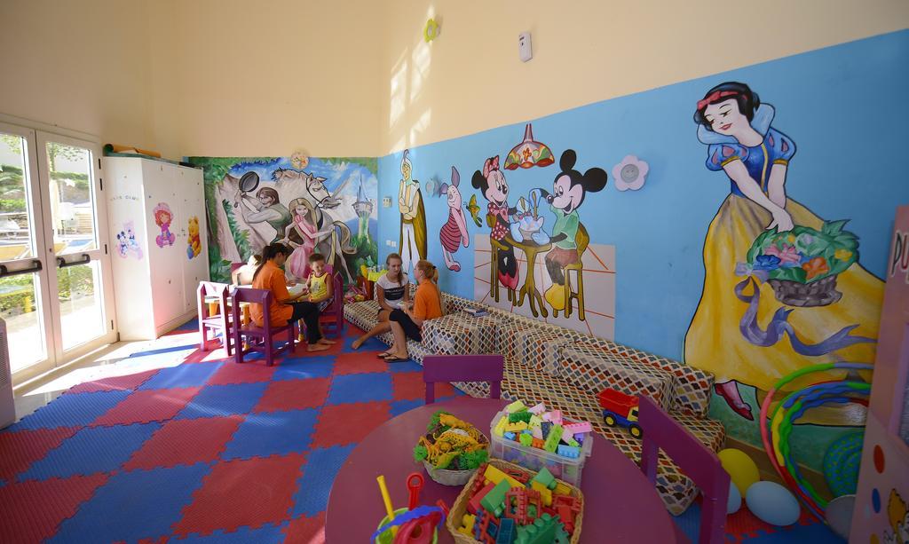 Stella Di Mare Beach Hotel & Spa Sharm El-Sheikh Exterior foto A nursery in Vietnam